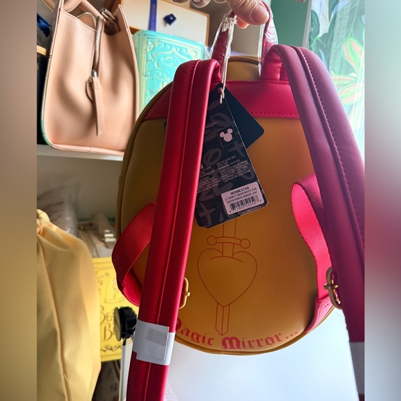 Loungefly Evil Queen Mirror Lenticular Mini Backpack NWT - Picture 2 of 5